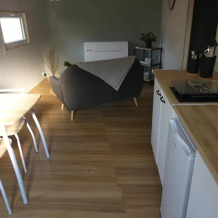 Charmant Studio 35m² Au Calme Proche Du Circuit Apartment