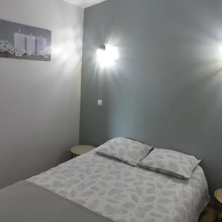 Charmant Studio 35m² Au Calme Proche Du Circuit Saint-Gervais en-Belin